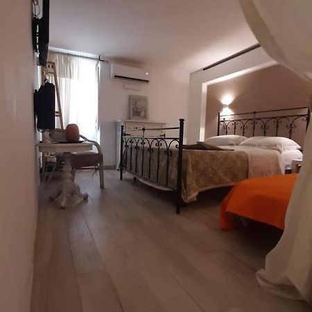 La Nicchia Del Borgo Lägenhet Taranto Exteriör bild