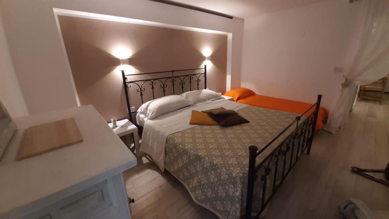 La Nicchia Del Borgo Lägenhet Taranto Exteriör bild